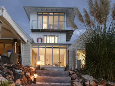 The Boatshed Seaside Boutique Hotel Окленд Экстерьер фото